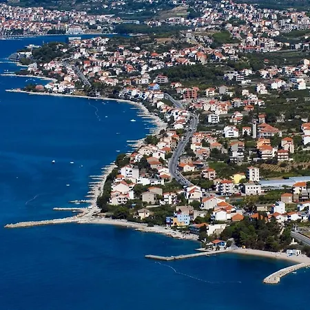 Anthropos - Near Split Apartamento